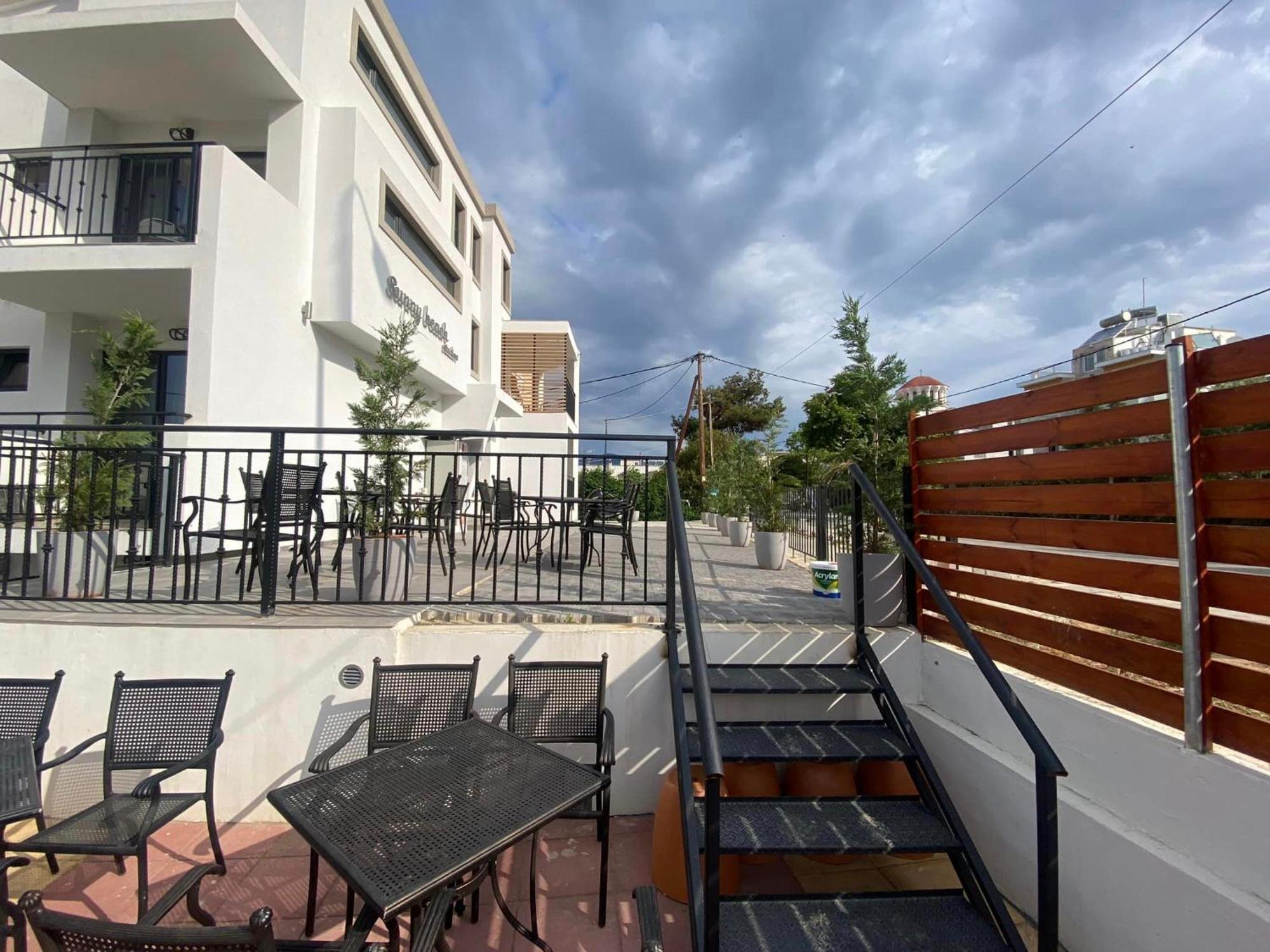 Opalium Beach Front Suites Potos Extérieur photo