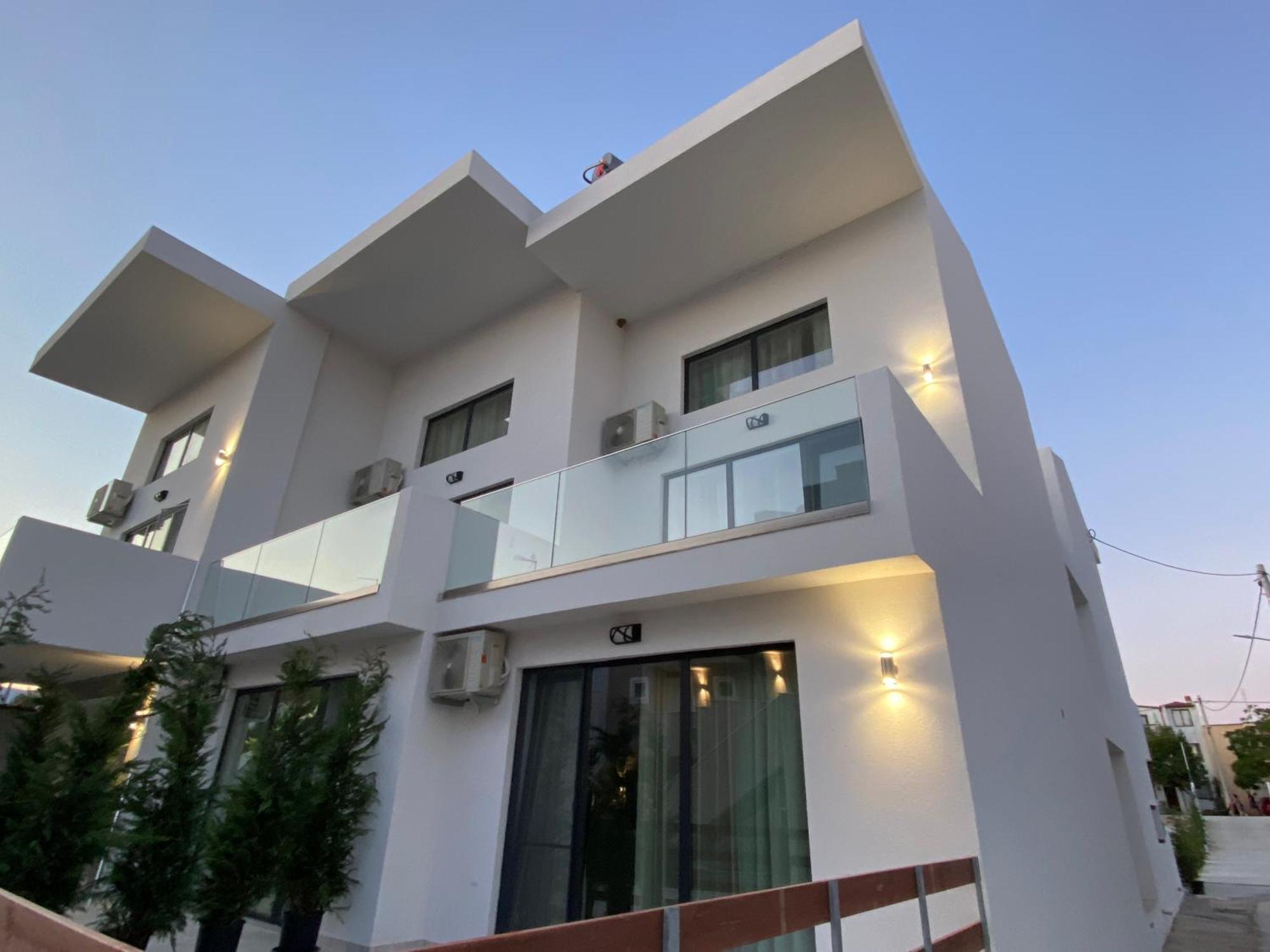Opalium Beach Front Suites Potos Extérieur photo