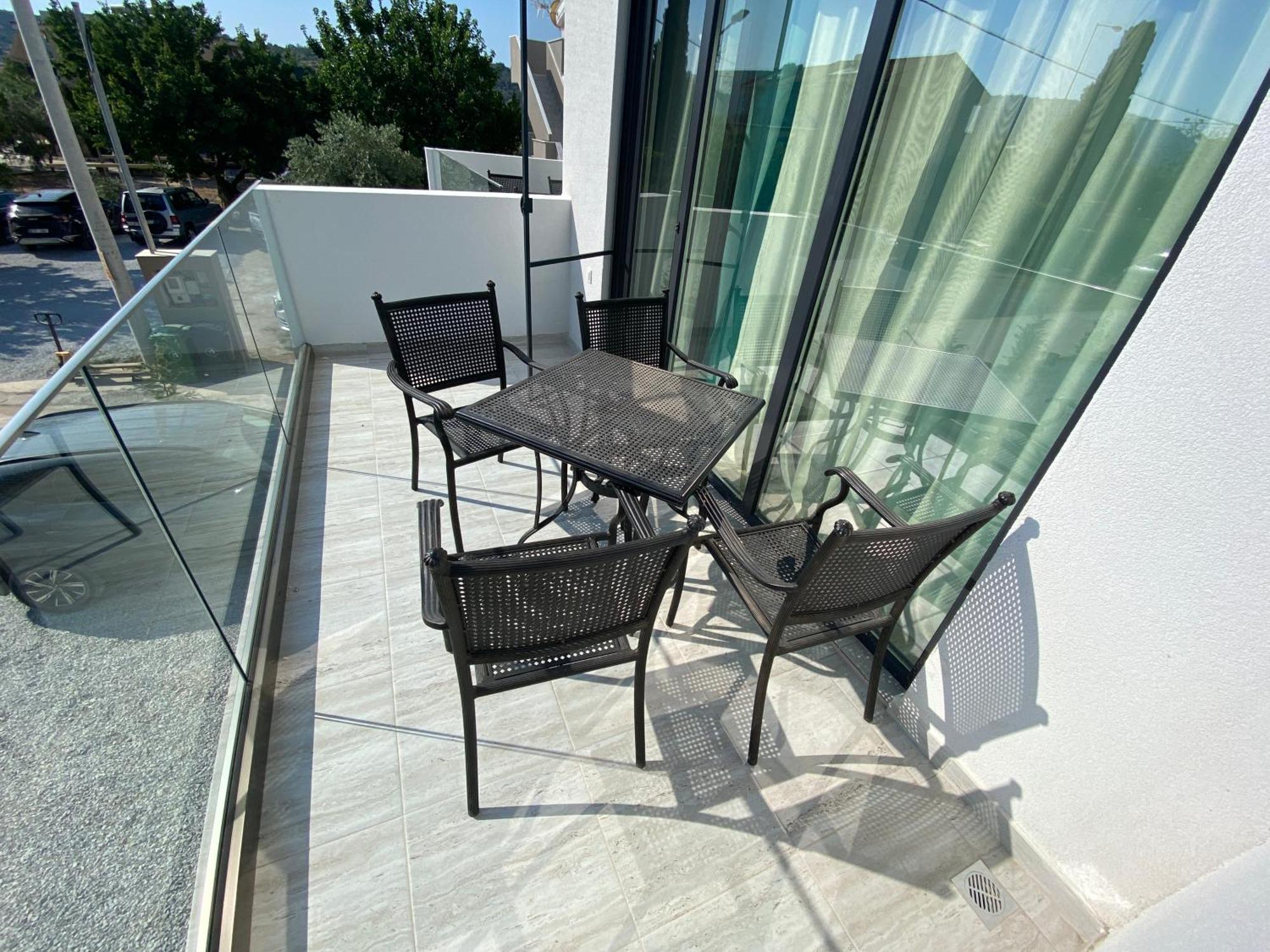 Opalium Beach Front Suites Potos Extérieur photo